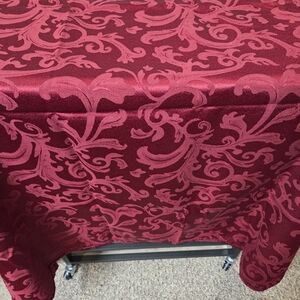 Elegant Red Damask Scroll Desigm Tablecloth